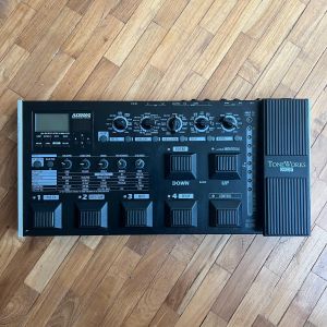 Korg ax3000g